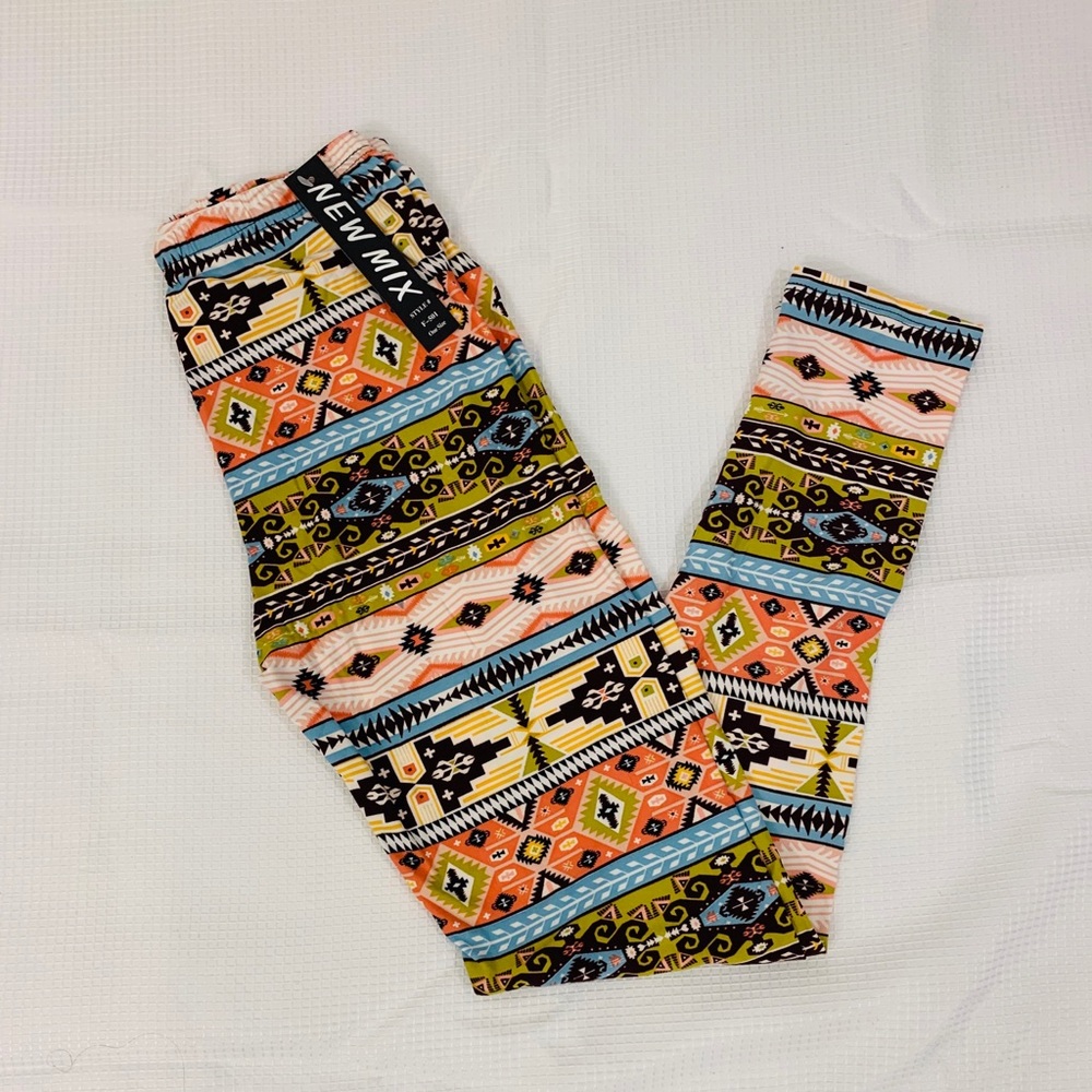 Butter soft leggings one size fits sizes 0-12.